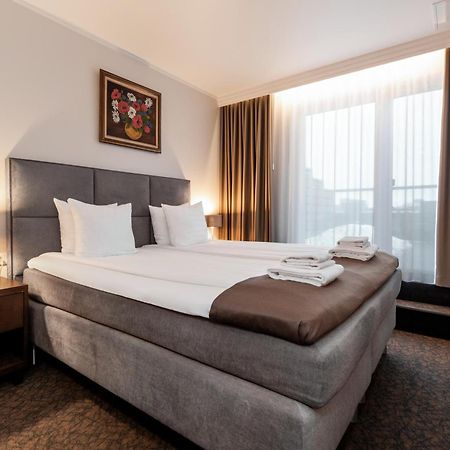 Adoryal Hotell Tallinn Exterior foto