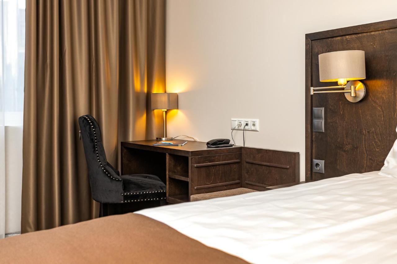 Adoryal Hotell Tallinn Exterior foto