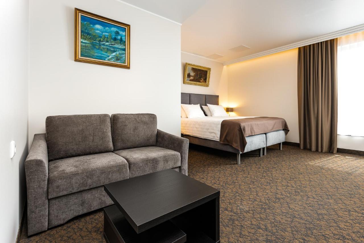 Adoryal Hotell Tallinn Exterior foto