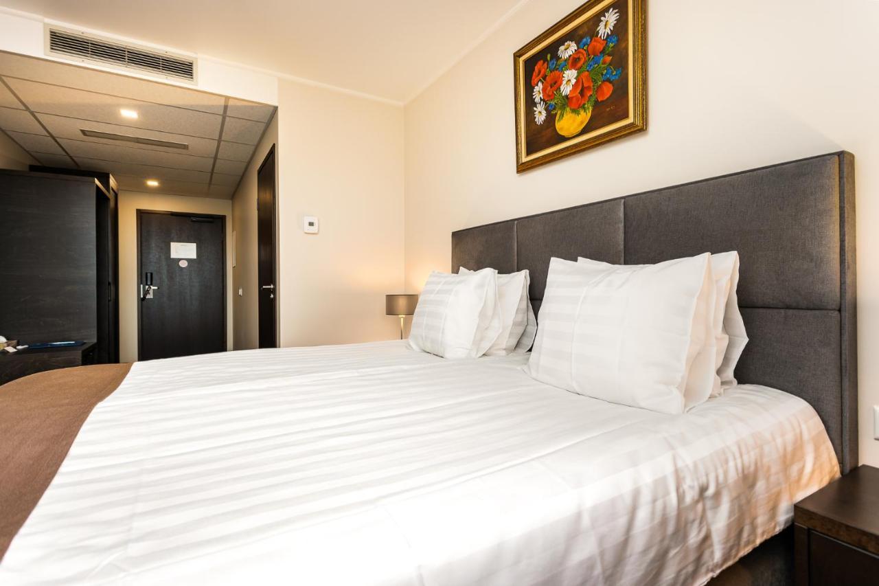 Adoryal Hotell Tallinn Exterior foto