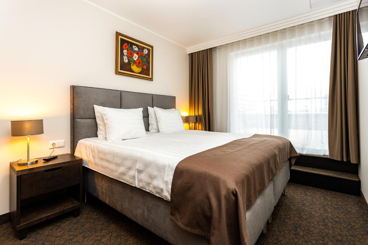 Adoryal Hotell Tallinn Exterior foto