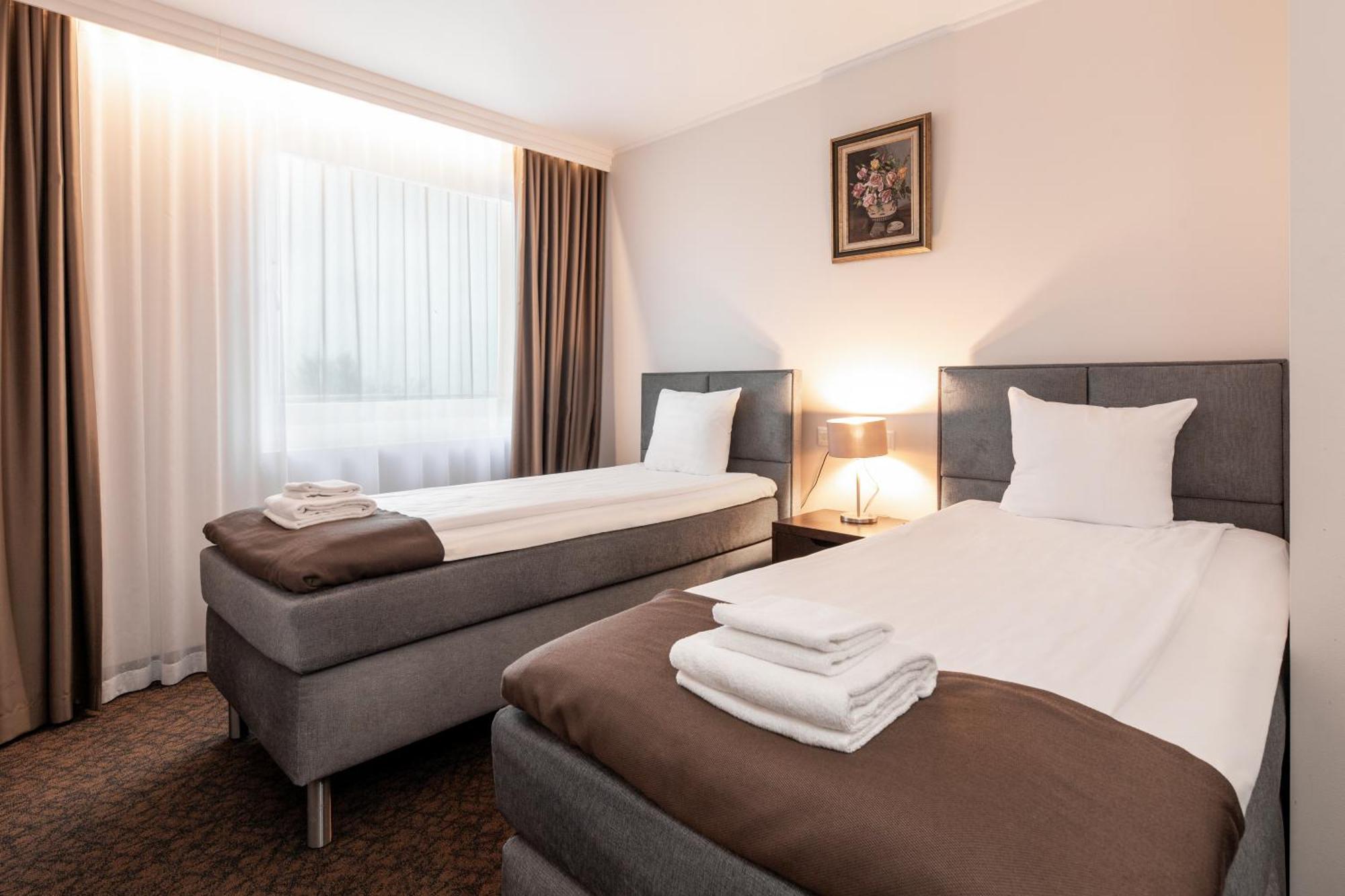 Adoryal Hotell Tallinn Exterior foto