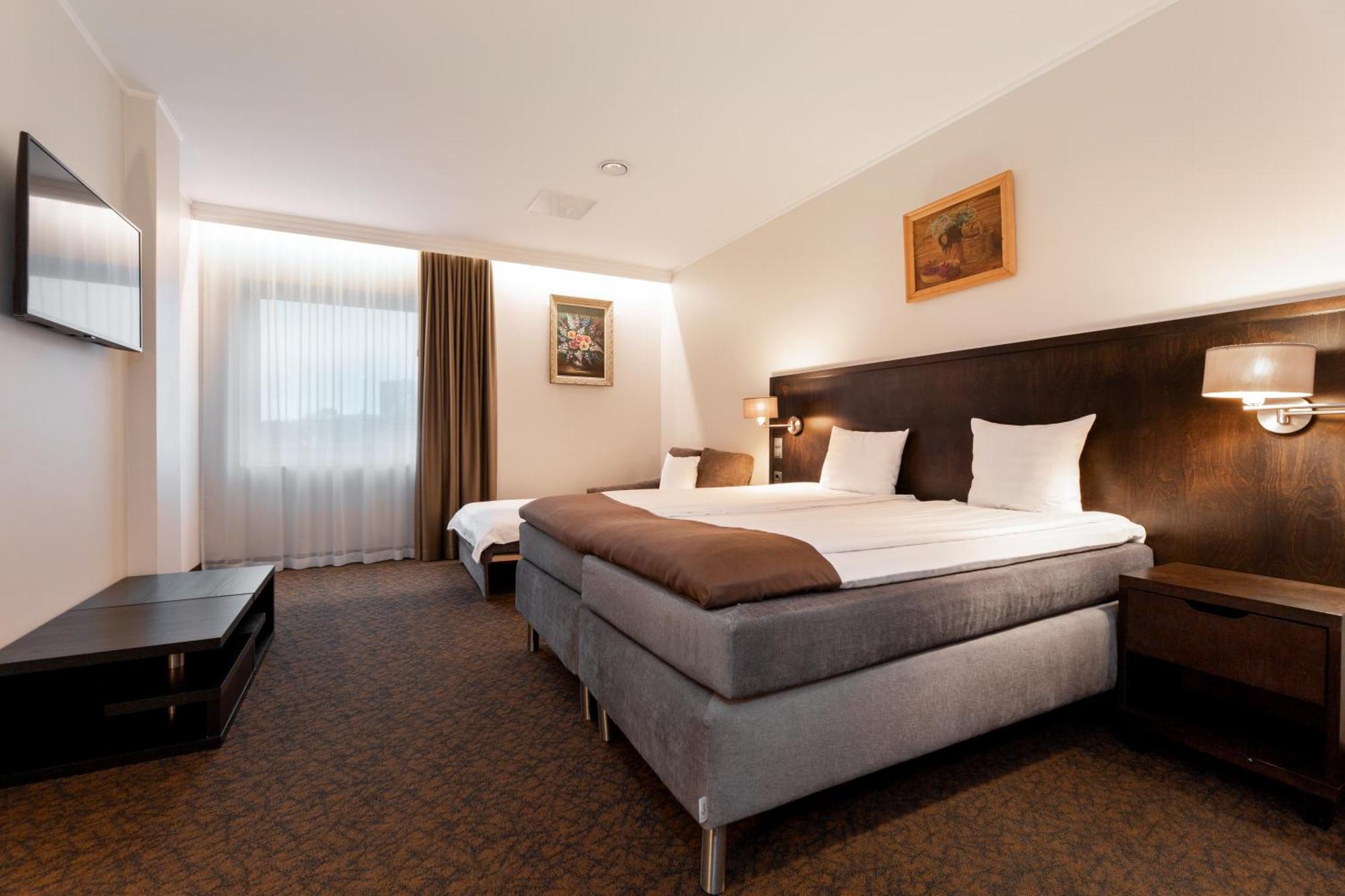 Adoryal Hotell Tallinn Exterior foto